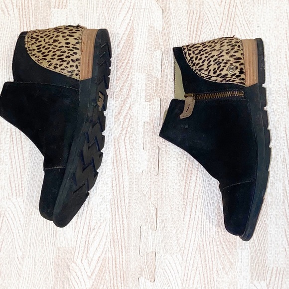 Sorel Major Low Cheetah Waterproof Ankle Booties - Picture 4 of 9